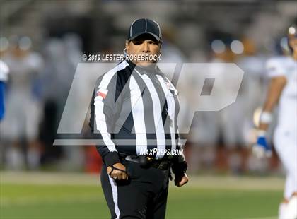 Thumbnail 3 in Comfort vs Schulenburg (UIL Bi-District Playoffs) photogallery.