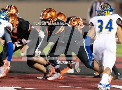 Thumbnail 1 in Comfort vs Schulenburg (UIL Bi-District Playoffs) photogallery.