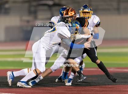 Thumbnail 3 in Comfort vs Schulenburg (UIL Bi-District Playoffs) photogallery.