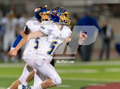 Thumbnail 1 in Comfort vs Schulenburg (UIL Bi-District Playoffs) photogallery.