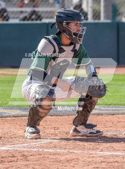 Thumbnail 2 in Summit vs Basha (Coach Bob Invitational) photogallery.