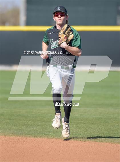 Thumbnail 2 in Summit vs Basha (Coach Bob Invitational) photogallery.