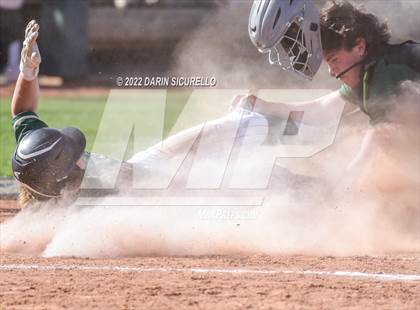 Thumbnail 3 in Summit vs Basha (Coach Bob Invitational) photogallery.