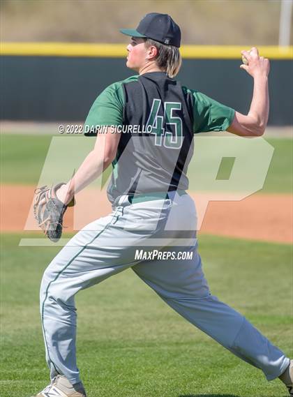 Thumbnail 3 in Summit vs Basha (Coach Bob Invitational) photogallery.