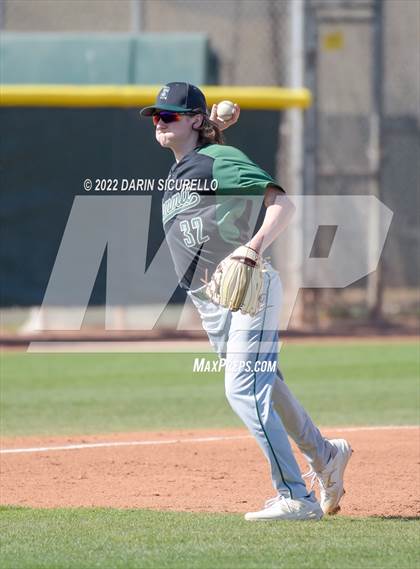 Thumbnail 1 in Summit vs Basha (Coach Bob Invitational) photogallery.