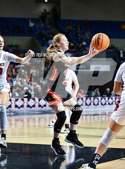 Thumbnail 2 in Farmington vs. Nashville (AAA 4A State Final) photogallery.