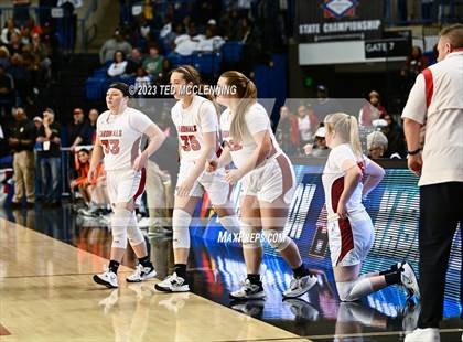 Thumbnail 3 in Farmington vs. Nashville (AAA 4A State Final) photogallery.