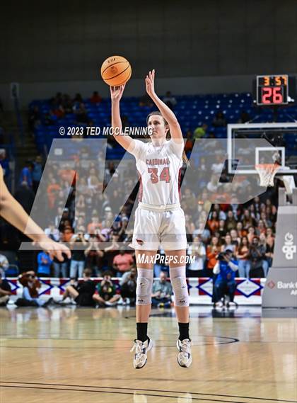 Thumbnail 1 in Farmington vs. Nashville (AAA 4A State Final) photogallery.