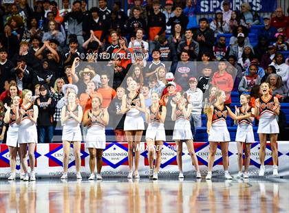 Thumbnail 3 in Farmington vs. Nashville (AAA 4A State Final) photogallery.