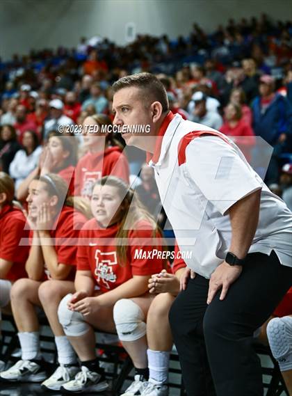 Thumbnail 3 in Farmington vs. Nashville (AAA 4A State Final) photogallery.