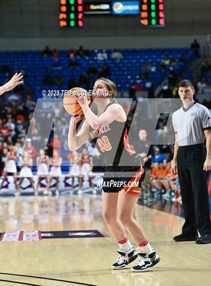 Thumbnail 2 in Farmington vs. Nashville (AAA 4A State Final) photogallery.