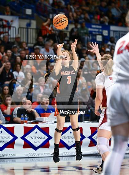 Thumbnail 2 in Farmington vs. Nashville (AAA 4A State Final) photogallery.