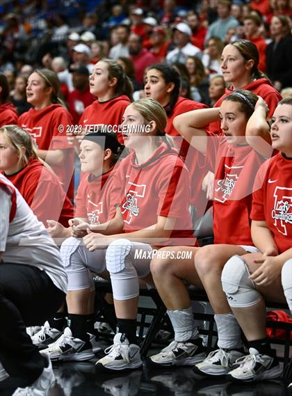 Thumbnail 1 in Farmington vs. Nashville (AAA 4A State Final) photogallery.