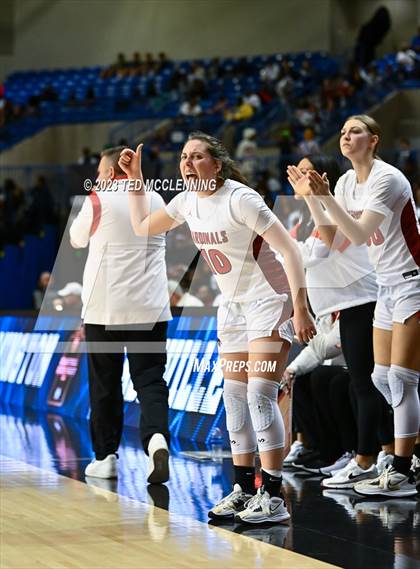 Thumbnail 2 in Farmington vs. Nashville (AAA 4A State Final) photogallery.