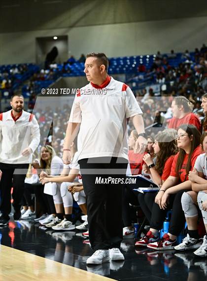 Thumbnail 1 in Farmington vs. Nashville (AAA 4A State Final) photogallery.