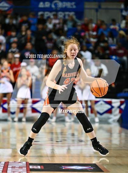 Thumbnail 3 in Farmington vs. Nashville (AAA 4A State Final) photogallery.