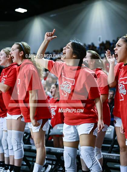 Thumbnail 3 in Farmington vs. Nashville (AAA 4A State Final) photogallery.