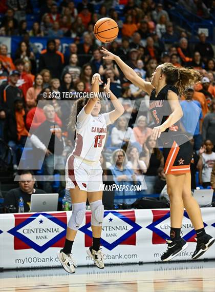 Thumbnail 3 in Farmington vs. Nashville (AAA 4A State Final) photogallery.