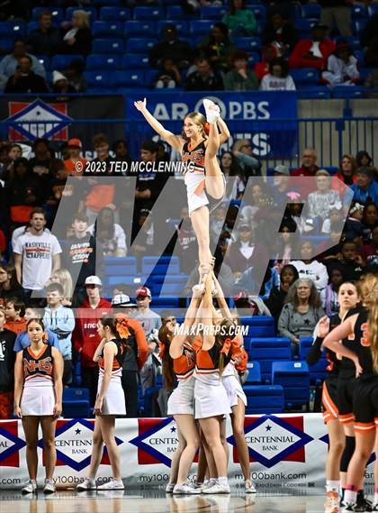 Thumbnail 1 in Farmington vs. Nashville (AAA 4A State Final) photogallery.