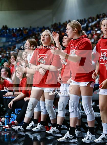 Thumbnail 1 in Farmington vs. Nashville (AAA 4A State Final) photogallery.
