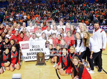 Thumbnail 3 in Farmington vs. Nashville (AAA 4A State Final) photogallery.