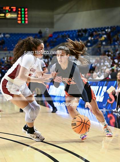 Thumbnail 2 in Farmington vs. Nashville (AAA 4A State Final) photogallery.
