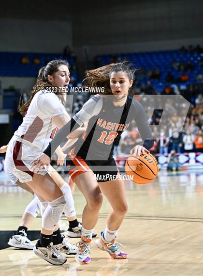 Thumbnail 1 in Farmington vs. Nashville (AAA 4A State Final) photogallery.