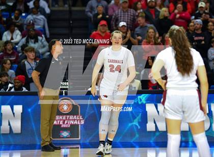 Thumbnail 2 in Farmington vs. Nashville (AAA 4A State Final) photogallery.