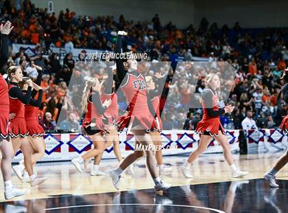 Thumbnail 1 in Farmington vs. Nashville (AAA 4A State Final) photogallery.