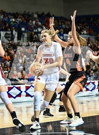 Thumbnail 2 in Farmington vs. Nashville (AAA 4A State Final) photogallery.