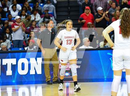 Thumbnail 1 in Farmington vs. Nashville (AAA 4A State Final) photogallery.