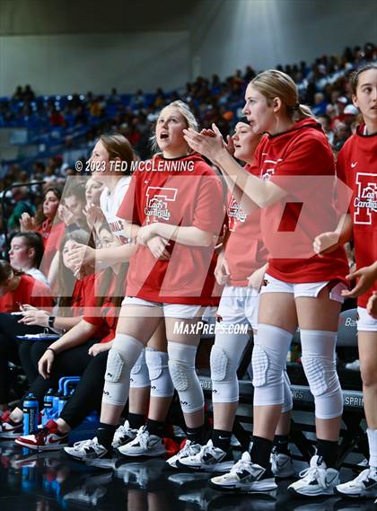 Thumbnail 1 in Farmington vs. Nashville (AAA 4A State Final) photogallery.