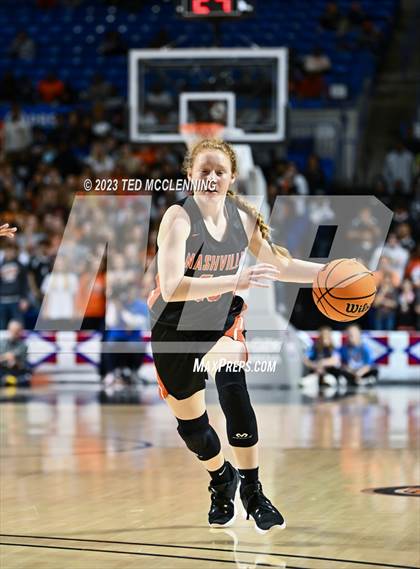 Thumbnail 1 in Farmington vs. Nashville (AAA 4A State Final) photogallery.
