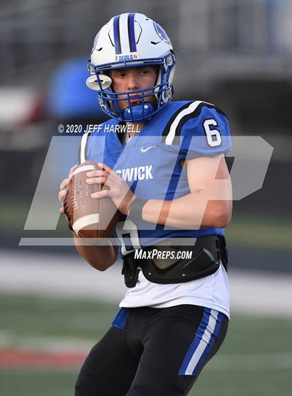 Thumbnail 1 in Jackson @ Brunswick (OHSAA D1 First Round) photogallery.