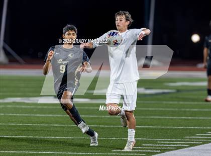 Thumbnail 3 in Edison vs. Canyon (CIF SS Division 2 Quarterfinals) photogallery.