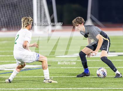 Thumbnail 2 in Edison vs. Canyon (CIF SS Division 2 Quarterfinals) photogallery.