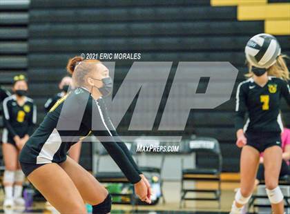 Thumbnail 3 in Patrick Henry @ Westview photogallery.