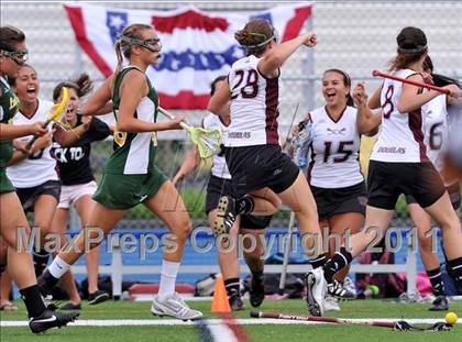 Thumbnail 1 in Coral Shores vs. Douglas photogallery.