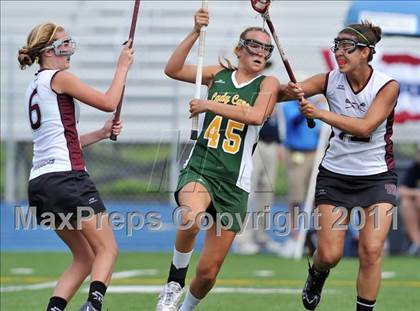 Thumbnail 1 in Coral Shores vs. Douglas photogallery.