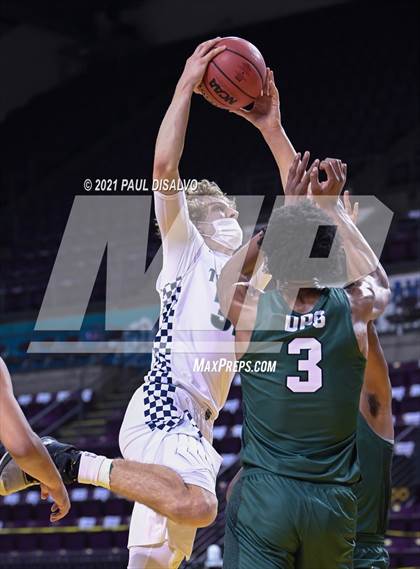 Thumbnail 2 in George Washington vs. ThunderRidge (CHSAA 5A State Final) photogallery.