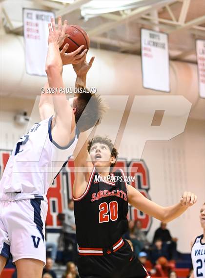 Thumbnail 3 in Valor Christian vs. Castle View (Tip Off Classic) photogallery.