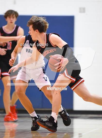 Thumbnail 3 in Valor Christian vs. Castle View (Tip Off Classic) photogallery.