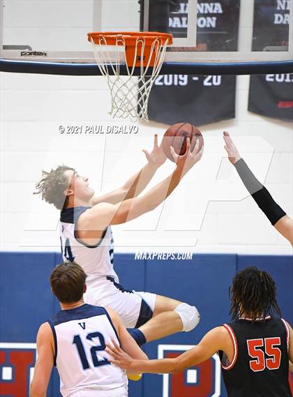 Thumbnail 3 in Valor Christian vs. Castle View (Tip Off Classic) photogallery.
