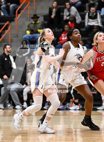 Thumbnail 3 in Fouke vs. Flippin (AAA 3A State Playoff first round) photogallery.