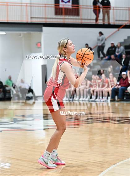 Thumbnail 3 in Fouke vs. Flippin (AAA 3A State Playoff first round) photogallery.