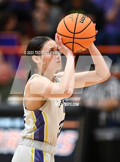 Thumbnail 2 in Fouke vs. Flippin (AAA 3A State Playoff first round) photogallery.