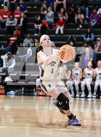 Thumbnail 1 in Fouke vs. Flippin (AAA 3A State Playoff first round) photogallery.