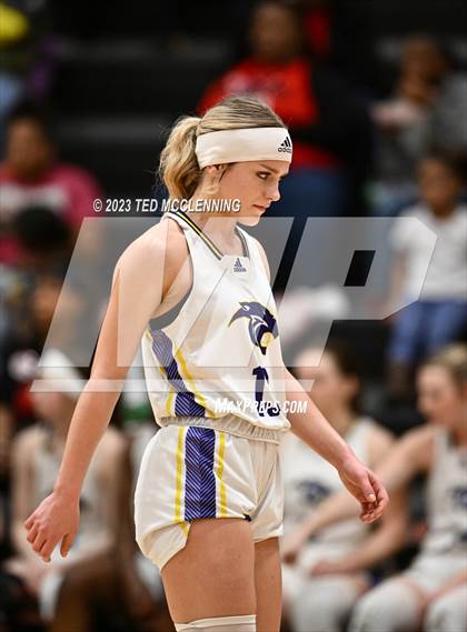 Thumbnail 2 in Fouke vs. Flippin (AAA 3A State Playoff first round) photogallery.