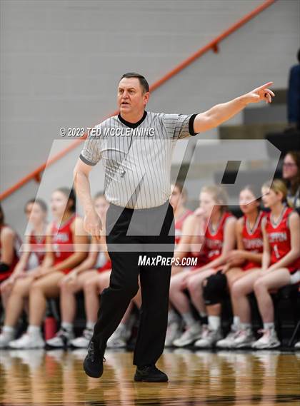 Thumbnail 3 in Fouke vs. Flippin (AAA 3A State Playoff first round) photogallery.