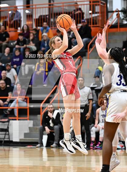 Thumbnail 3 in Fouke vs. Flippin (AAA 3A State Playoff first round) photogallery.